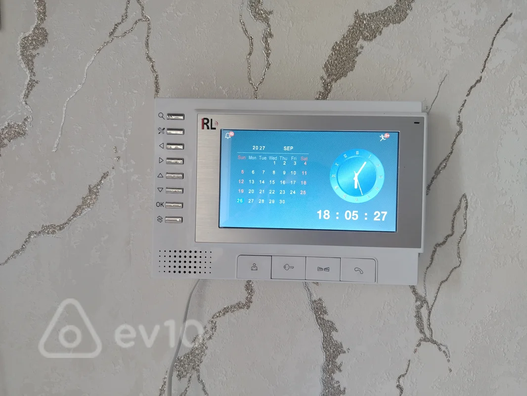 5 otaqlı həyət evi, 240 m², Gəncə ş. Muxtar Hacıyev küç. Təhsil idarəsinə yaxın — Ev, villa, Gəncə (9)