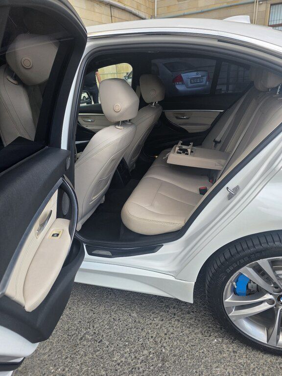 BMW 330, 2.0 L, 2016 il, 132 000 km 77-UO-585 — Avtomobillər, Bakı (10)