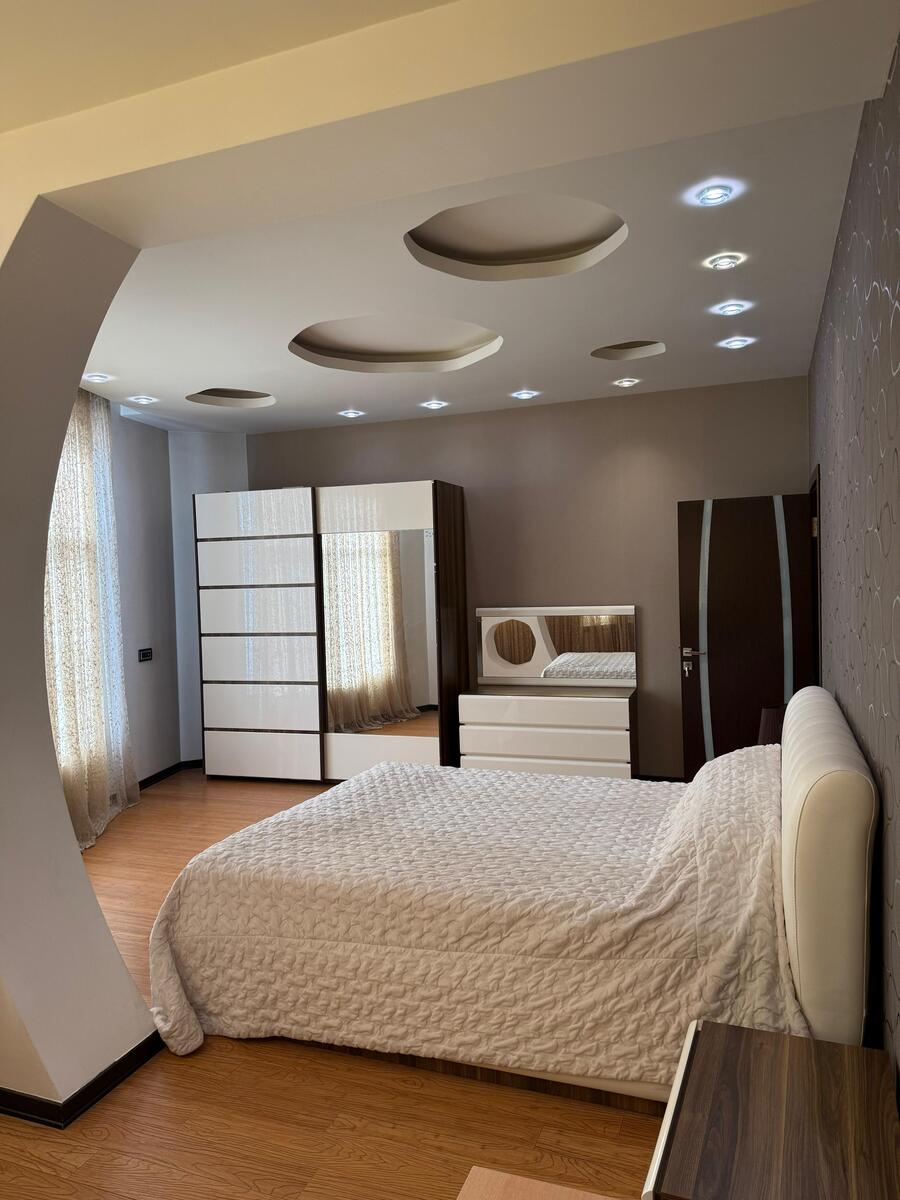 İcarəyə verilir 3 otaqlı yeni tikili 130 m² — Mənzil, Bakı (2)