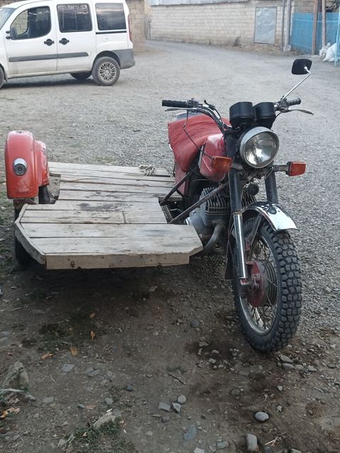 Yükləmə qoşqusulu motosiklet - Model: Sovet istehsalı iki silindrli — Masallı