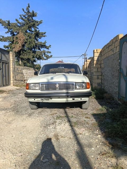 GAZ 3110 "Volga", 2.3 L, 1997 il, 303 000 km — Bakı