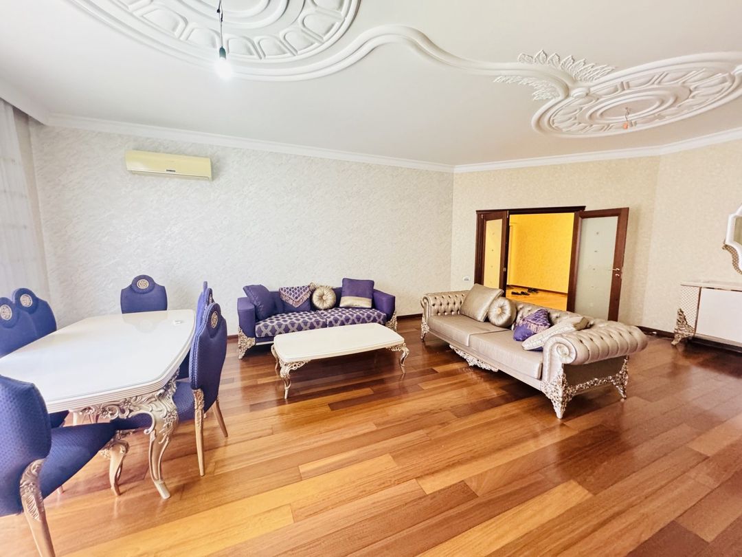 Satılır 4 otaqlı yeni tikili 250 m² — Mənzil, Bakı (5)