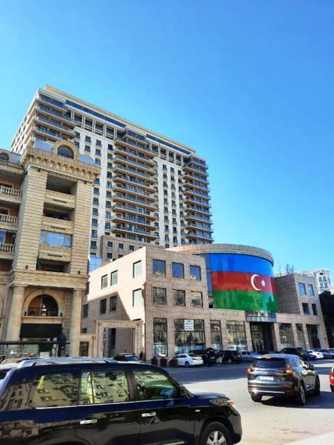 İcarəyə verilir 3 otaqlı yeni tikili 160 m² — Bakı