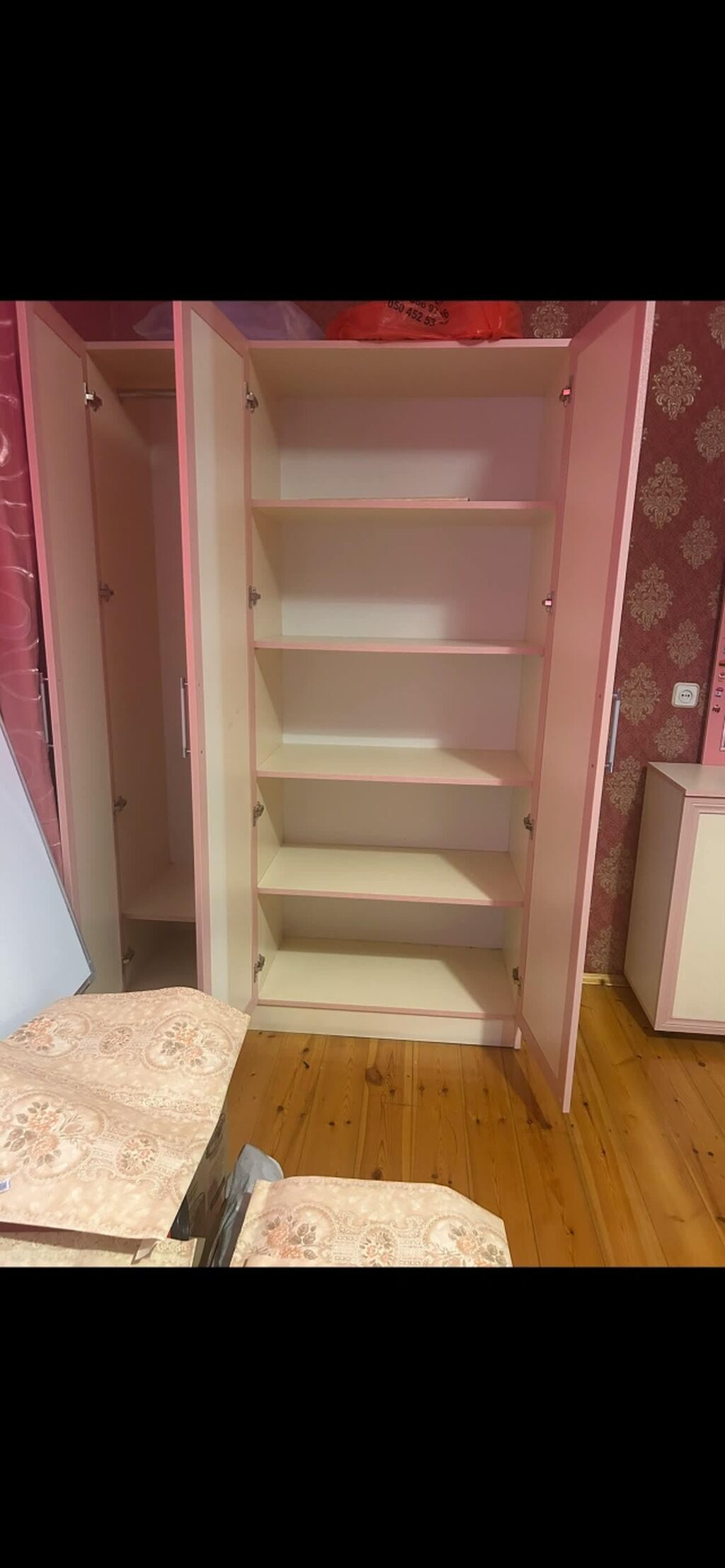 Qız üçün, İşlənmiş, 3 qapılı, Açılan, Düz dolab — Şkaflar, səndinlər, tumbalar, Bakı (3)