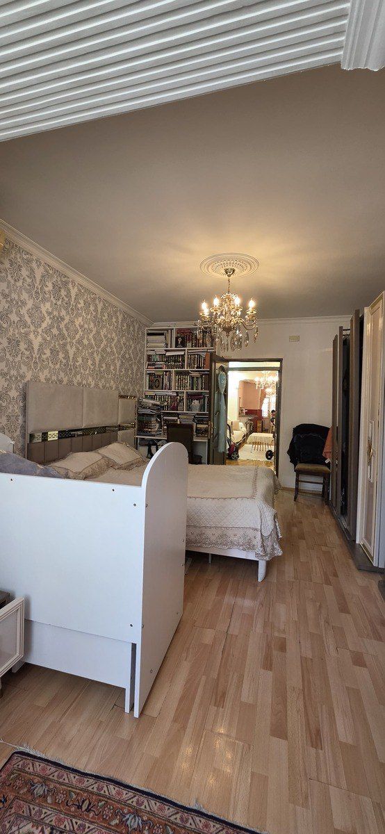 Satılır 5 otaqlı köhnə tikili 110 m² — Mənzil, Bakı (7)