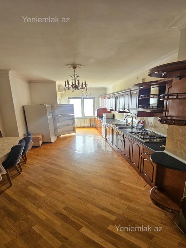 Kirayə 5 otaqlı Bina evi menzil (Yeni tikili), 200 m², Yasamal rayonu — Mənzil, Bakı (12)