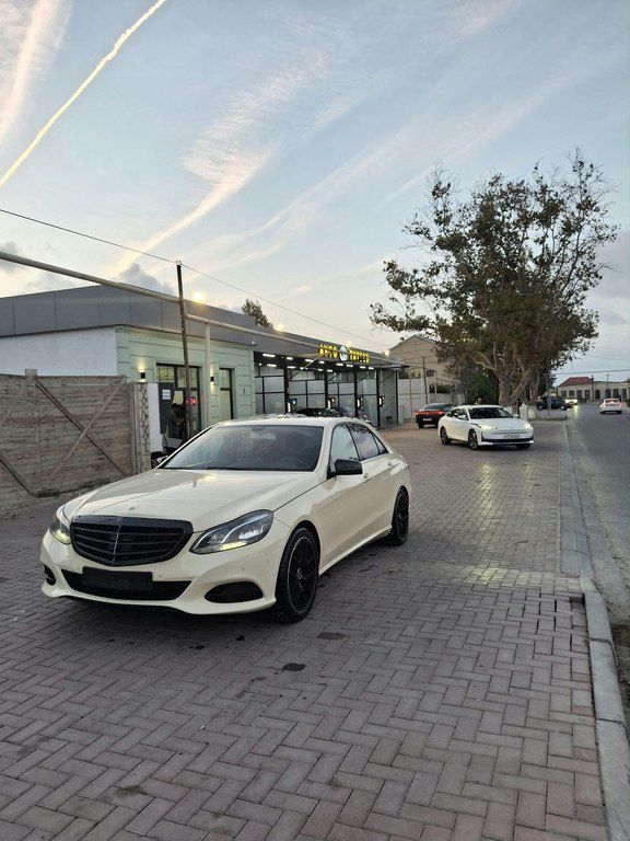 Mercedes E 220, 2.1 L, 2015 il, 492 000 km — Avtomobillər, Bakı (3)
