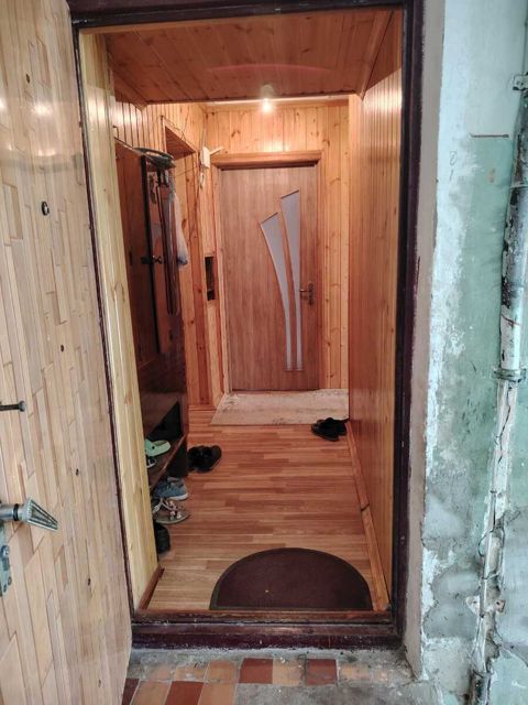 Satılır 3 otaqlı köhnə tikili 56 m² — Bakı