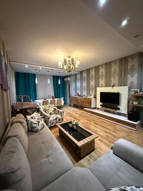 Satılır 3 otaqlı yeni tikili 136 m² — Bakı