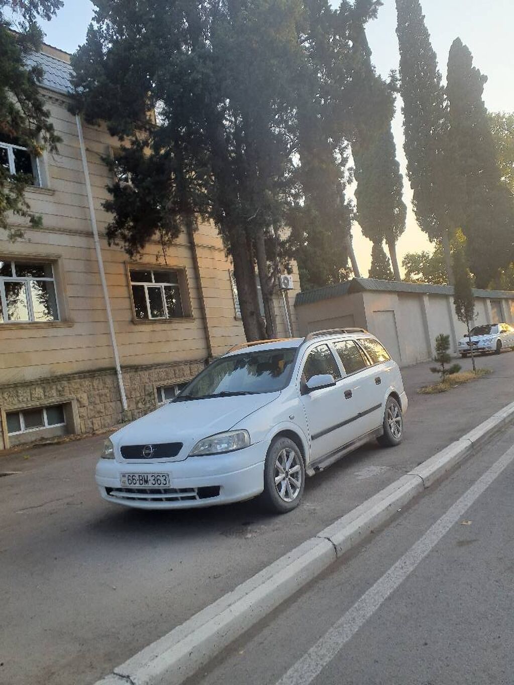 Opel Astra: 1.7 l 2001 il 46000 km Universal 66-BM-363 — Avtomobillər, Samux (3)