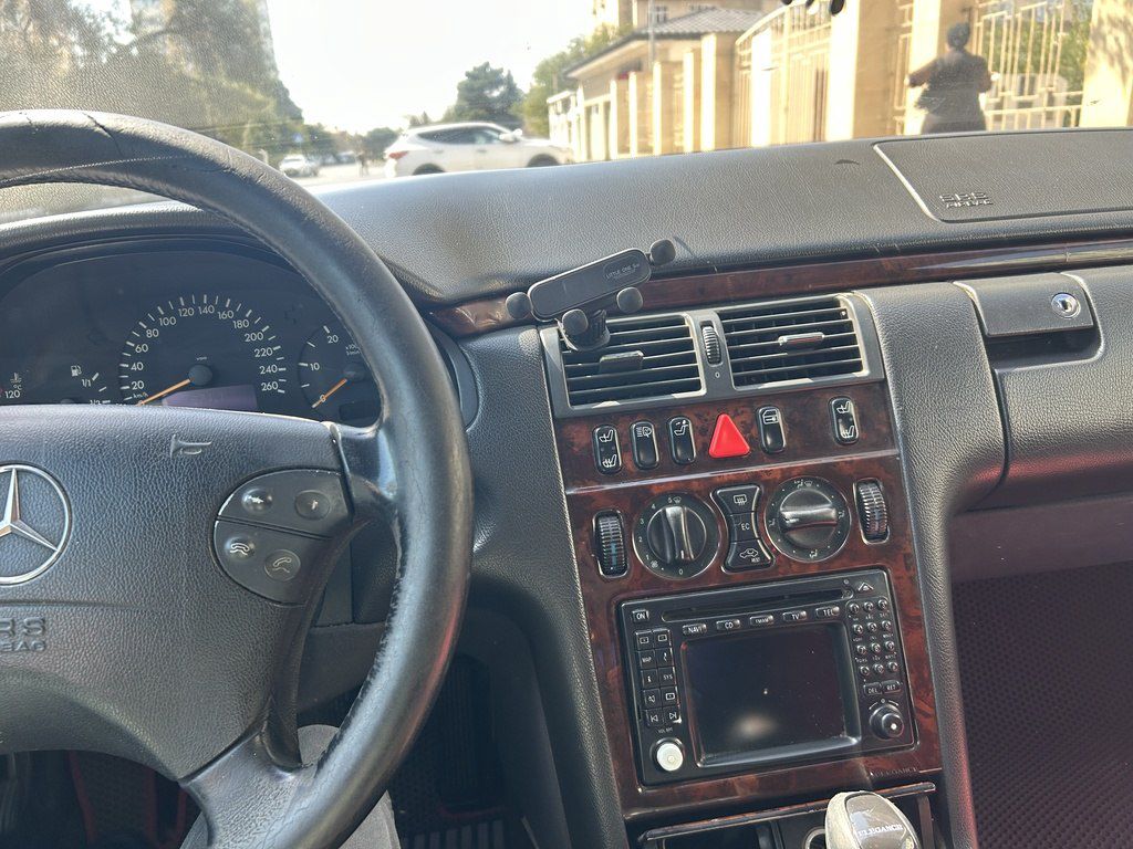 Mercedes E 220, 2.2 L, 2001 il, 500 000 km — Avtomobillər, Bakı (4)