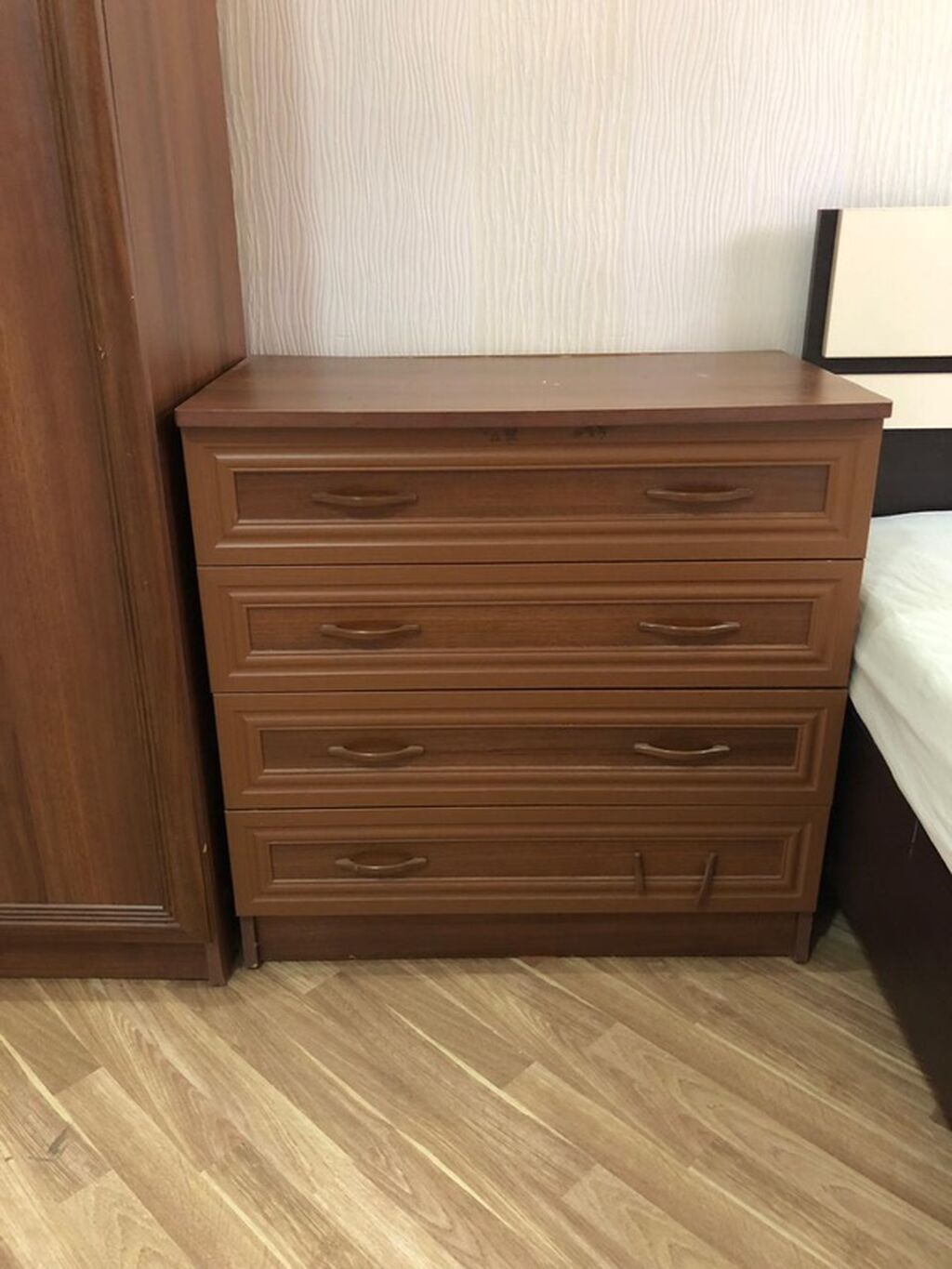satılır +994 50 373 14 44 Əlavə 2tək nəfərlik kravatda var — Şkaflar, Bakı (3)