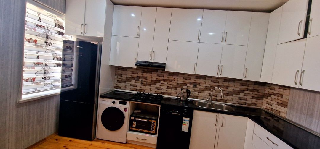 Satılır 4 otaqlı həyət evi/bağ evi 100 m² — Ev, villa, Bakı (2)