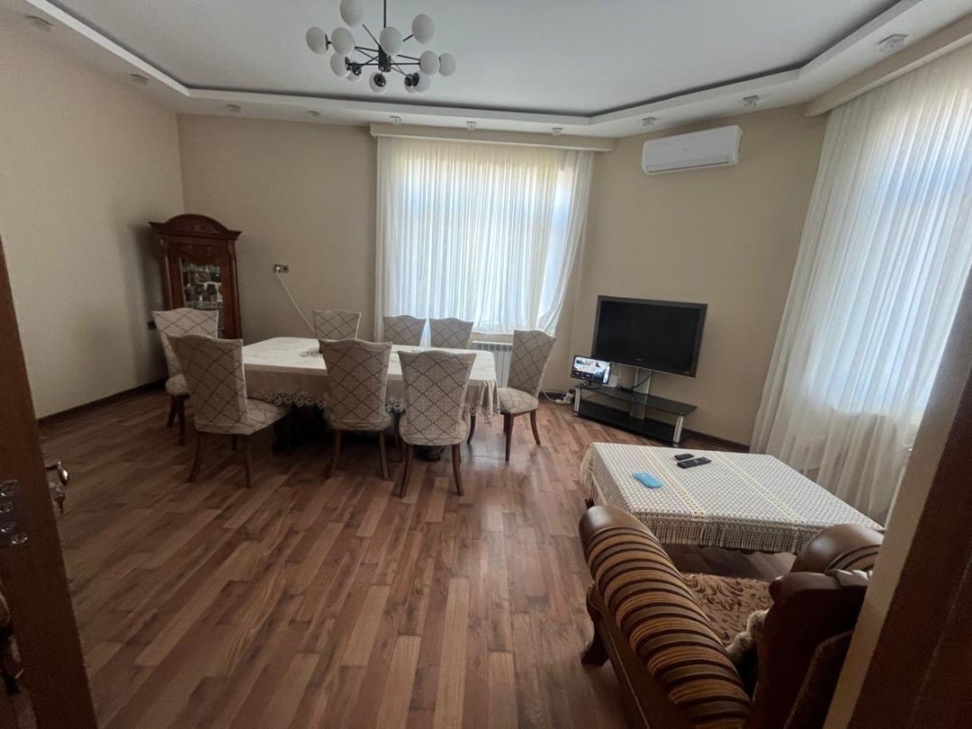 Satılır 4 otaqlı həyət evi/bağ evi 219 m² — Ev, villa, Bakı (5)