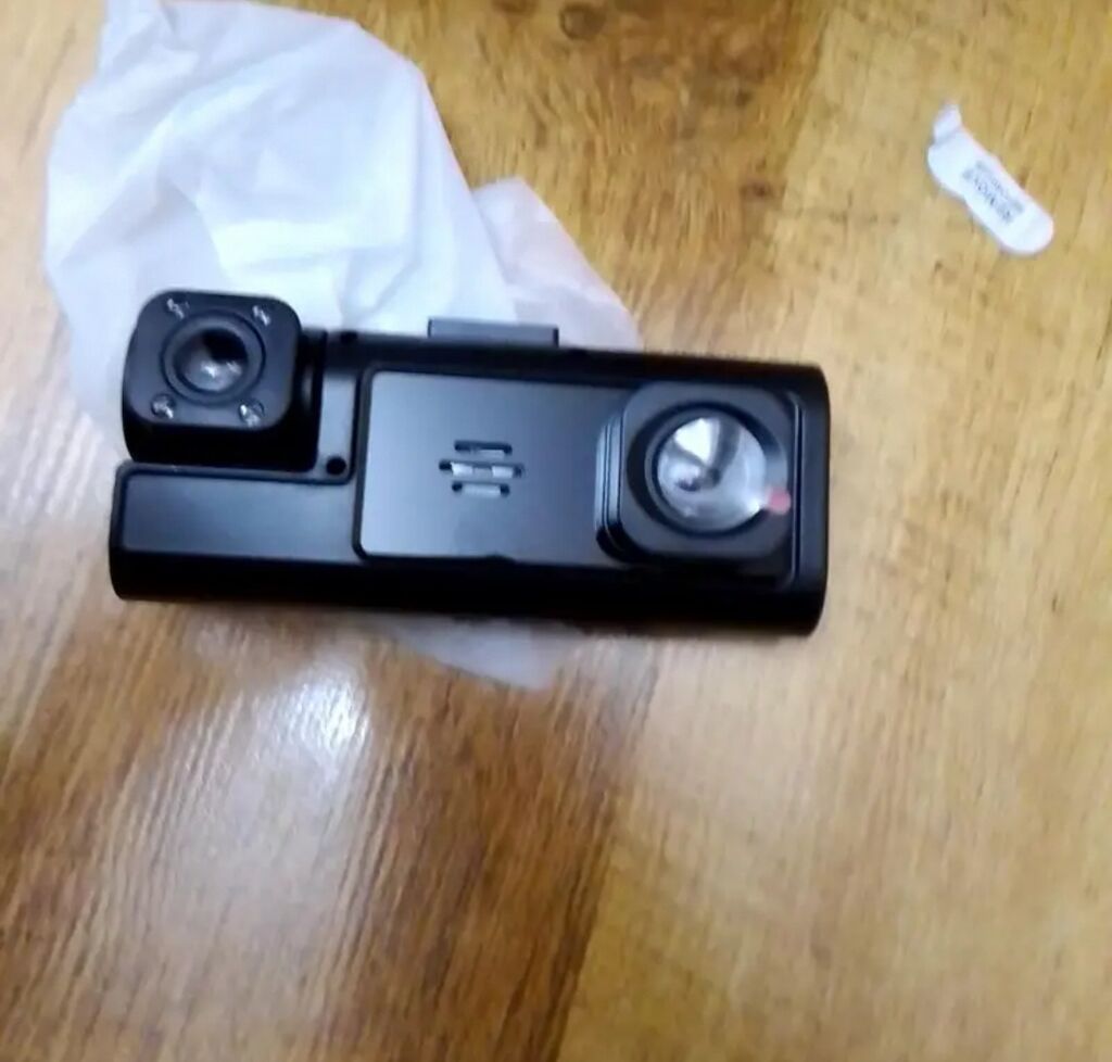 Rəgistrator fullHD 1080p çəkiliş .iki kameralıhəm salonu çəkir həm — Video qeydediciləri, Bakı