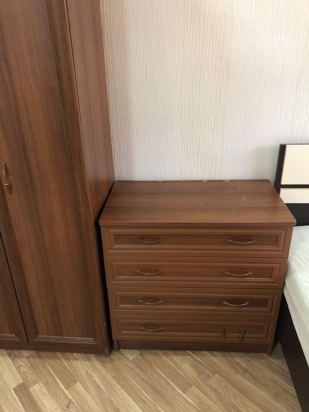satılır +994 50 373 14 44 Əlavə 2tək nəfərlik kravatda var — Şkaflar, Bakı (2)