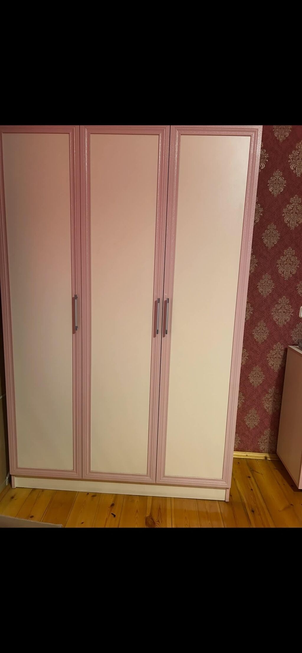 Qız üçün, İşlənmiş, 3 qapılı, Açılan, Düz dolab — Şkaflar, səndinlər, tumbalar, Bakı (2)
