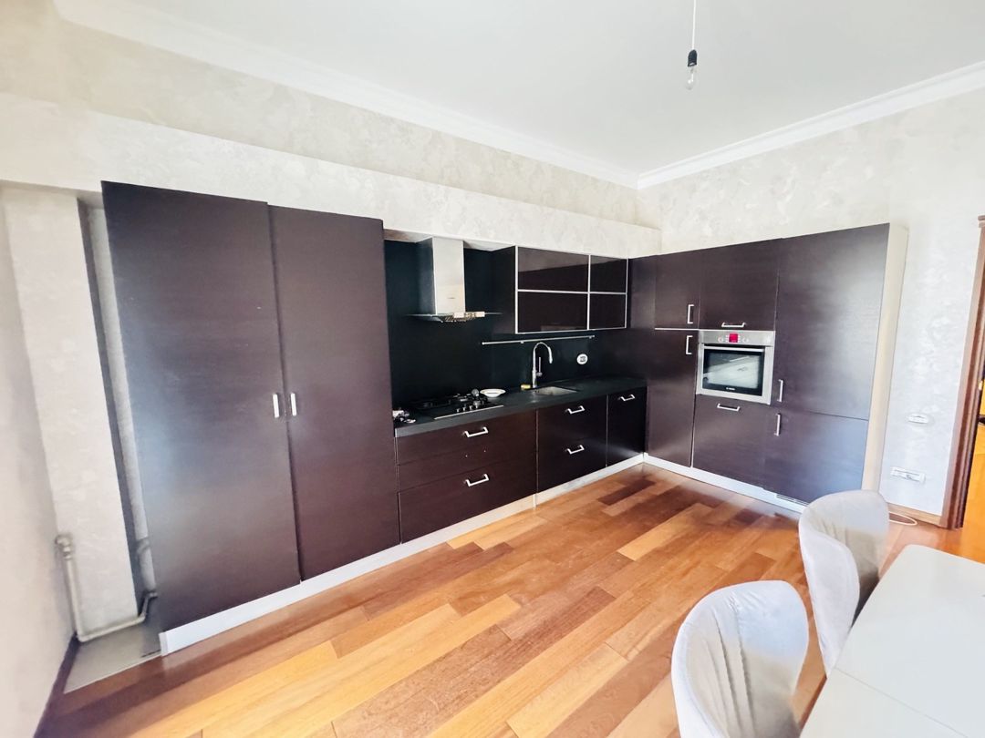 Satılır 4 otaqlı yeni tikili 250 m² — Mənzil, Bakı (9)