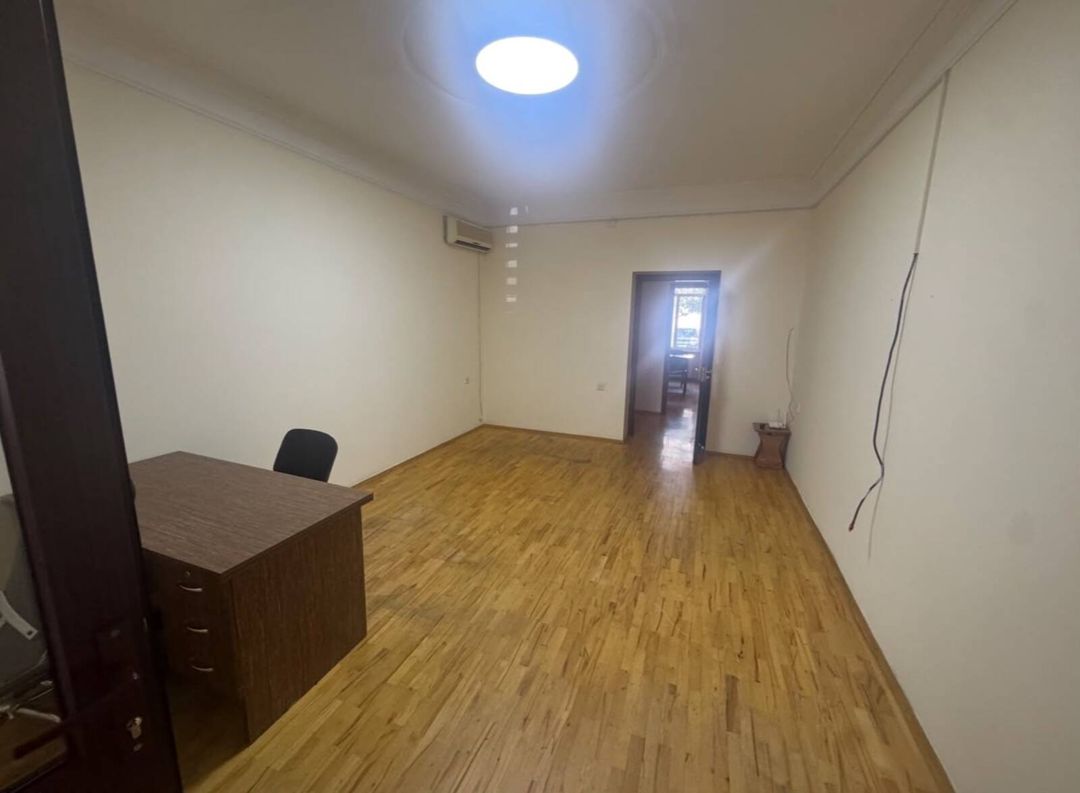 İcarəyə verilir 4 otaqlı ofis 90 m² — Ofis, Bakı (8)