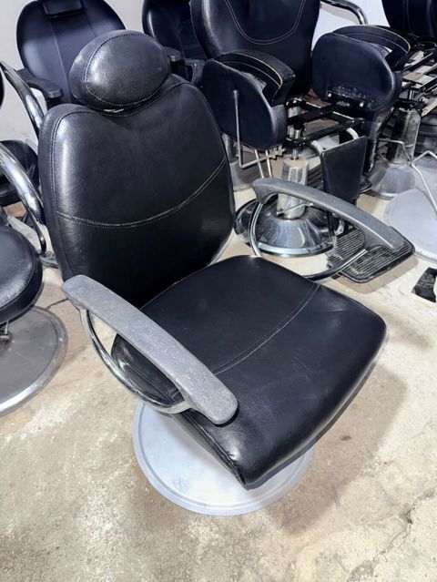 Salon kreslo iwleydi — Kreslolar