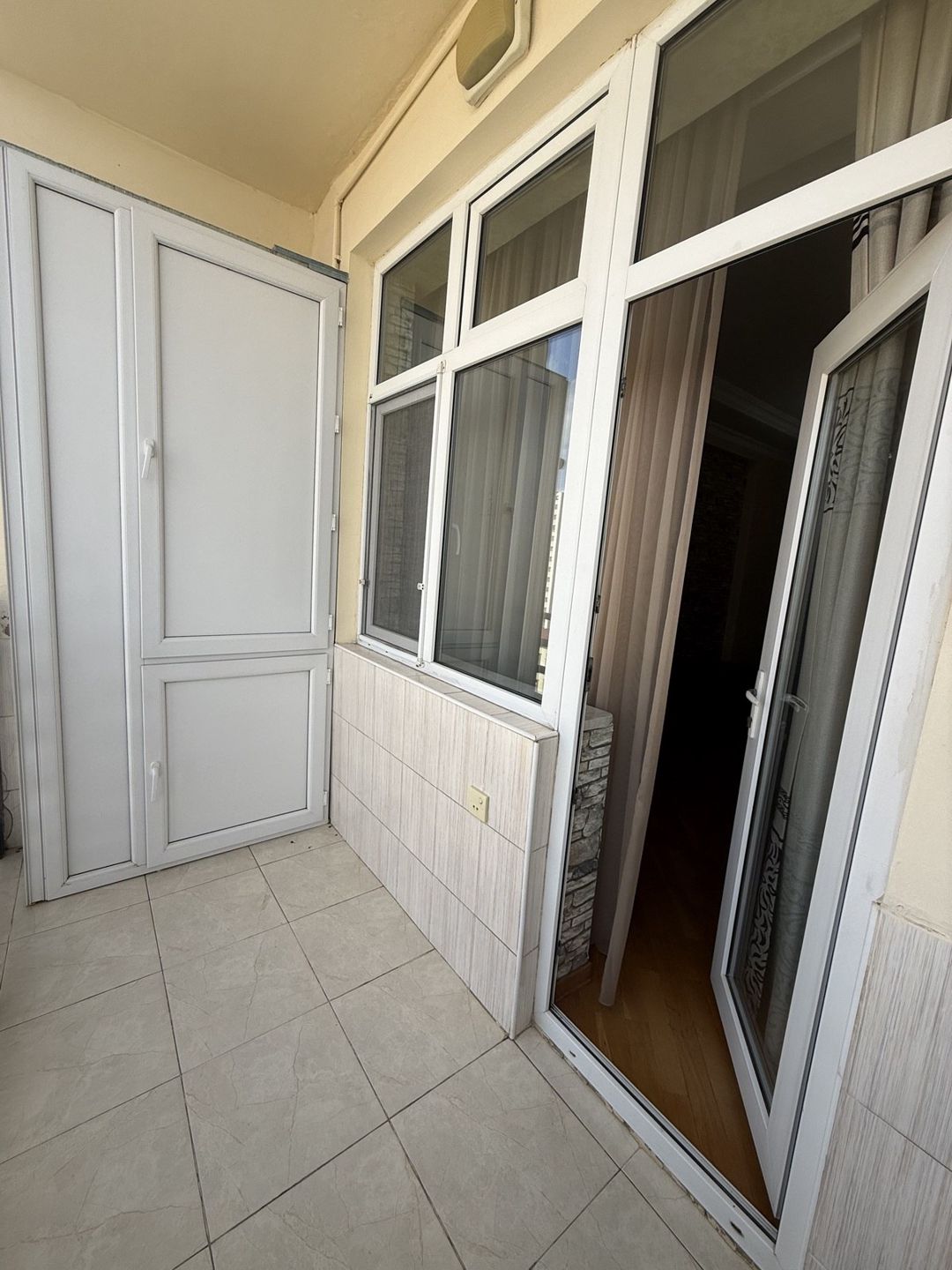 İcarəyə verilir 3 otaqlı yeni tikili 130 m² — Mənzil, Bakı (8)