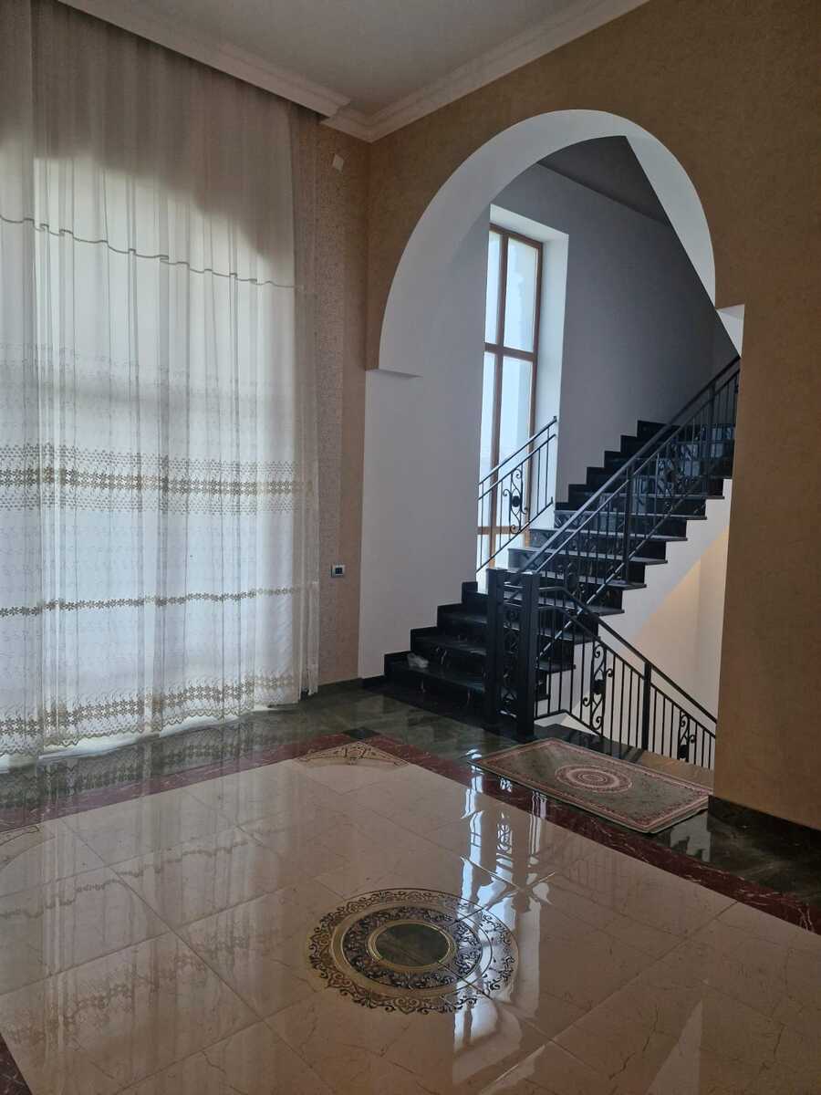 Satılır 5 otaqlı həyət evi/bağ evi 400 m² — Ev, villa, Bakı (12)