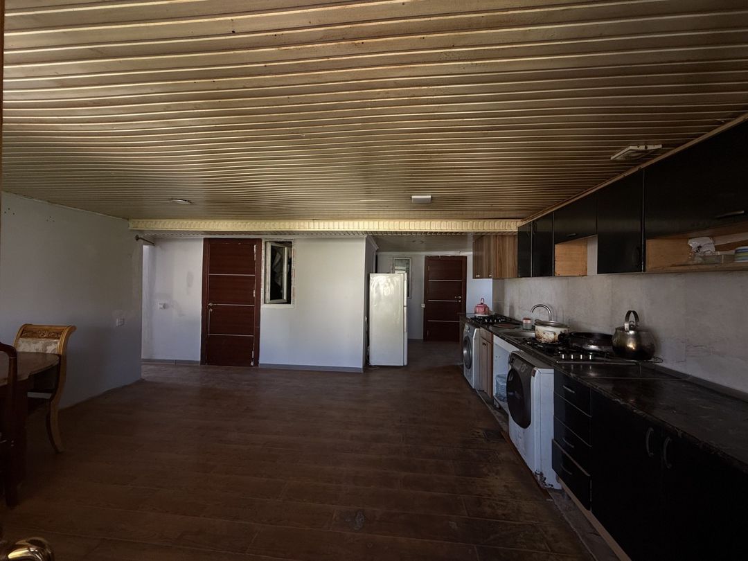 İcarəyə verilir 5 otaqlı köhnə tikili 300 m² — Mənzil, Bakı