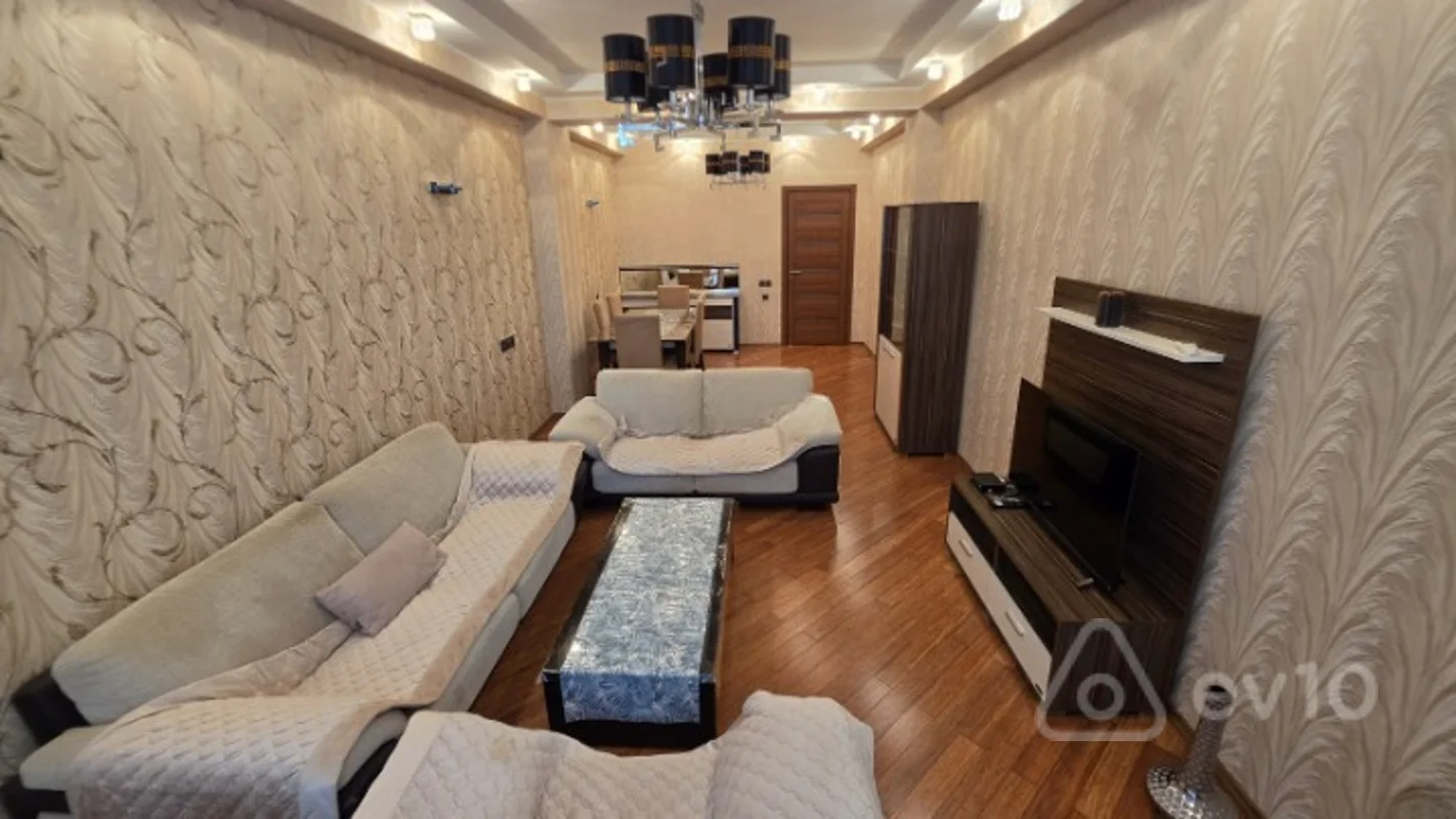 4 otaqlı mənzil, 175 m², Bülbül prospekti — kirayə — Bakı