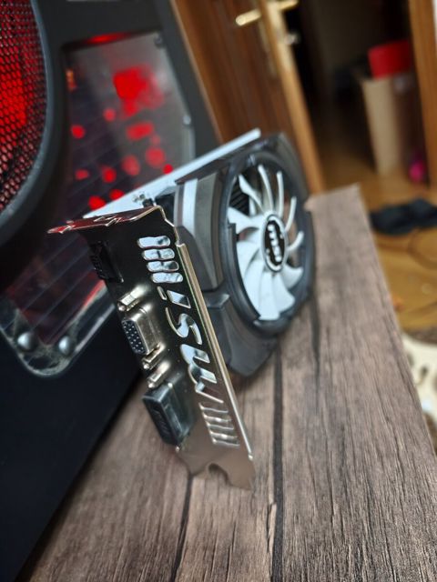 Video kart Nvidia Geforce GT730 2GB — Bakı