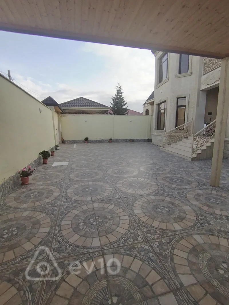 5 otaqlı həyət evi, 240 m², Gəncə ş. Muxtar Hacıyev küç. Təhsil idarəsinə yaxın — Ev, villa, Gəncə (5)
