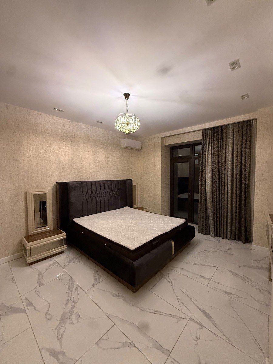İcarəyə verilir 3 otaqlı yeni tikili 148 m² — Mənzil, Bakı (8)