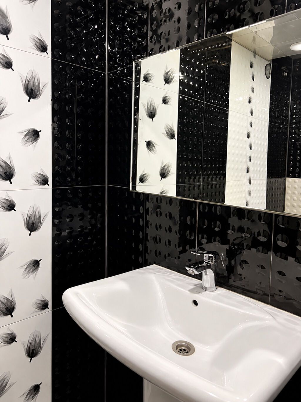 Mərkəzdə — Xəqani küçəsində icarəyə verilir: 101.6 m² kommersiya — Əmlak, Bakı (8)