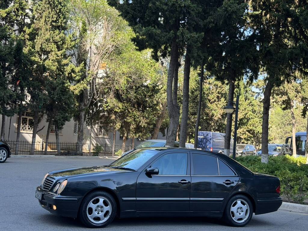 Mercedes E 200, 2.0 L, 2001 il, 335 641 km — Avtomobillər, Sumqayıt (9)