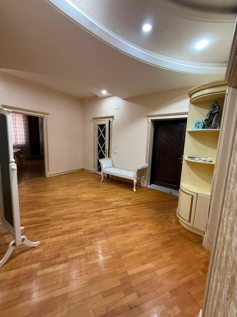 İcarəyə verilir 3 otaqlı yeni tikili 170 m² — Mənzil, Bakı (8)