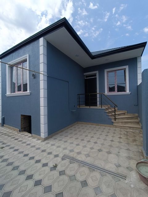 Satılır 3 otaqlı həyət evi/bağ evi 90 m² — Bakı
