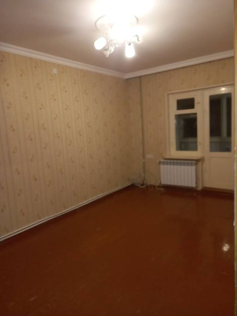 Satılır 3 otaqlı köhnə tikili 80 m² — Bakı