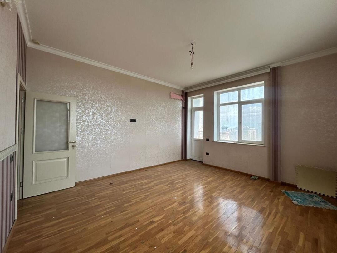 Satılır 3 otaqlı yeni tikili 180 m² — Mənzil, Bakı (11)