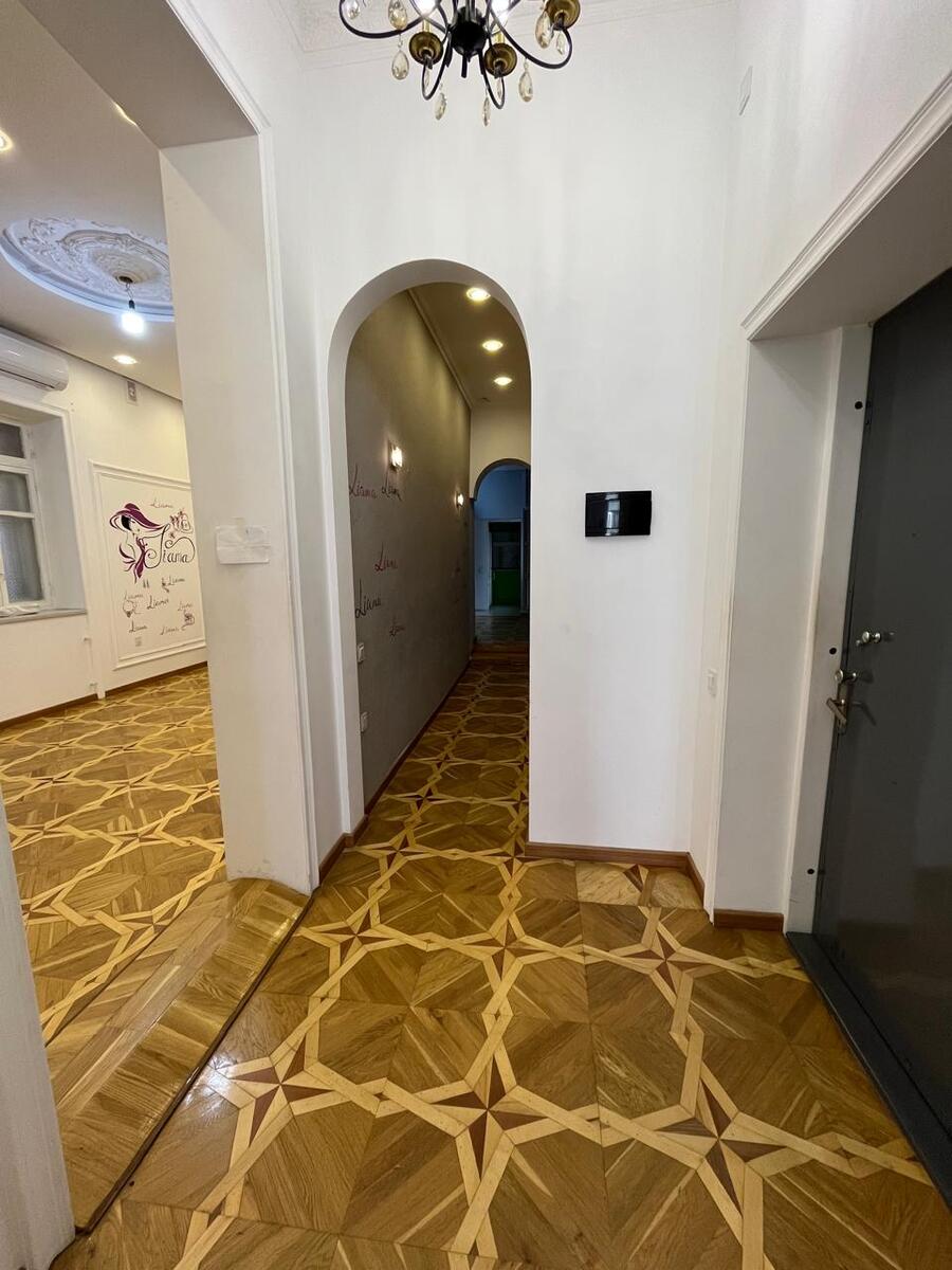 Satılır 4 otaqlı köhnə tikili 102 m² — Mənzil, Bakı (11)