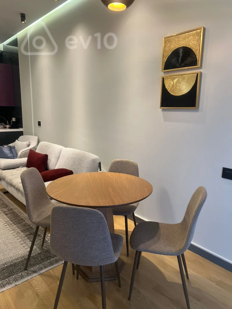 3 otaqlı mənzil, 90 m², Metbuat prospekti — kirayə — Bakı