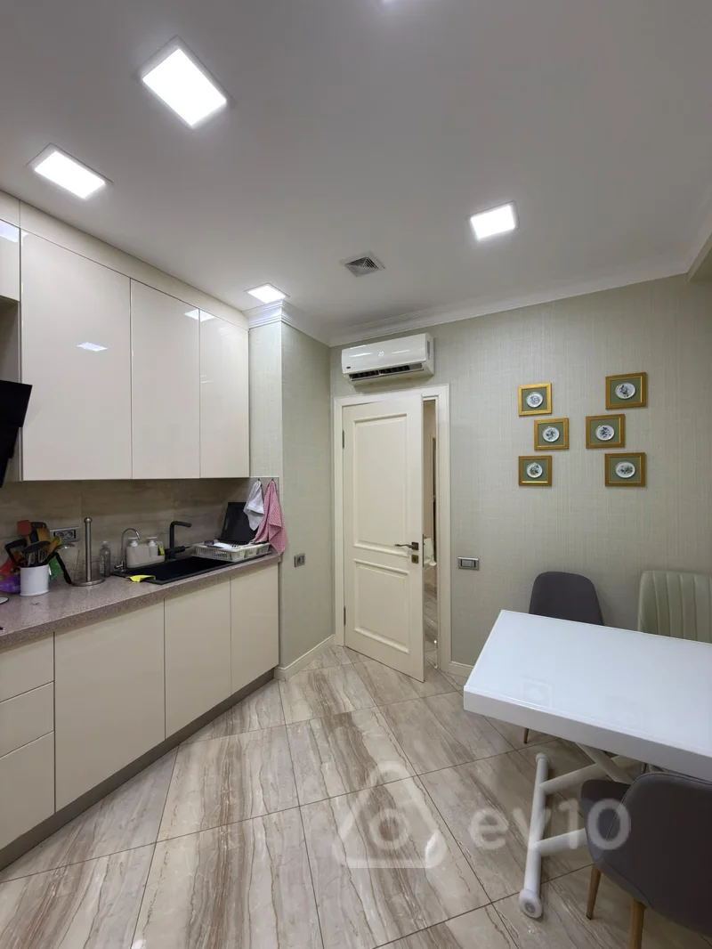 3 otaqlı mənzil, 116 m², Ülvi Bünyadzadə küç — Mənzil, Bakı (8)