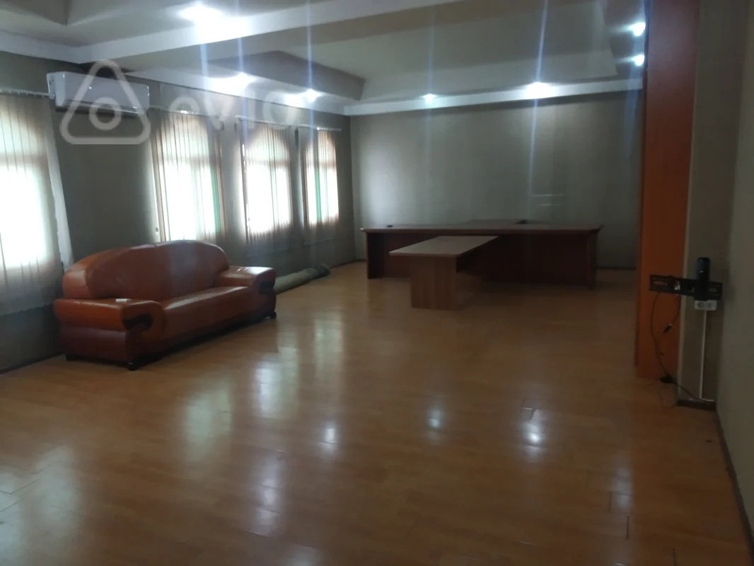 Ofis, 254 m², 8 noyabr k 23 — kirayə — Bakı