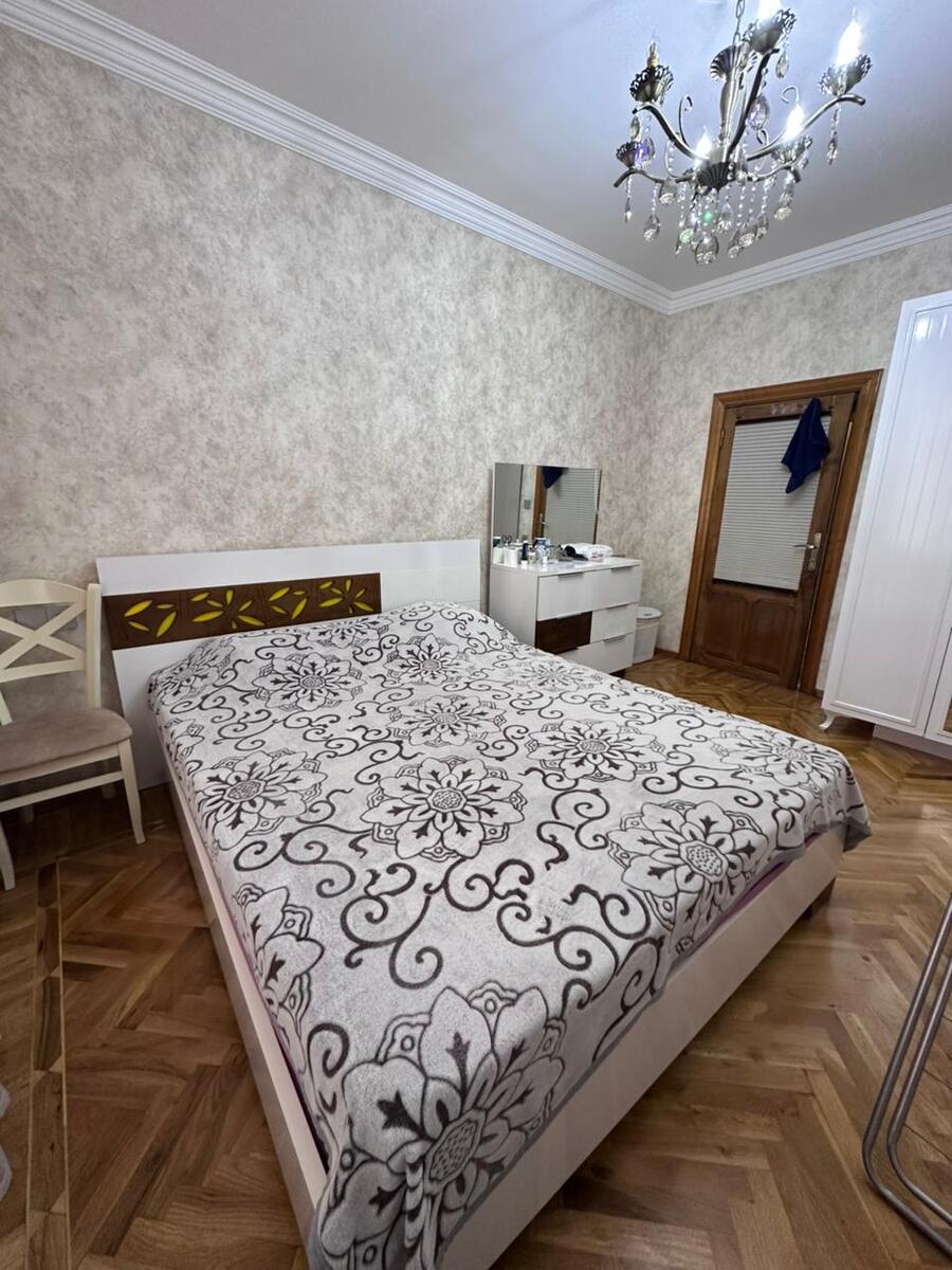 Satılır 4 otaqlı köhnə tikili 110 m² — Mənzil, Bakı (7)