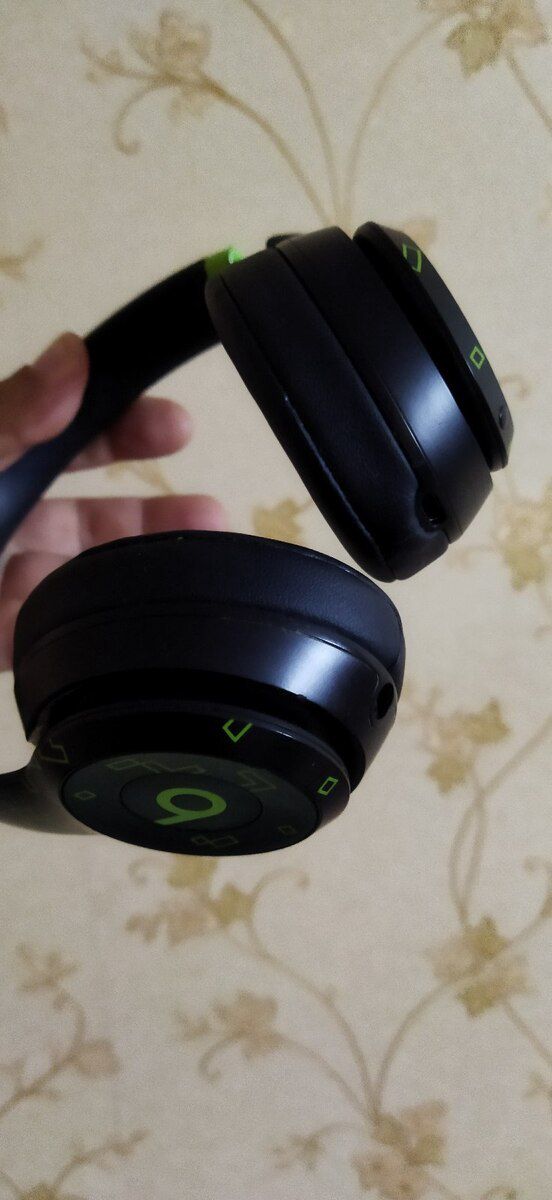 Qulaqlıq Beats Solo 4 — Səs texnikası, Bakı (2)