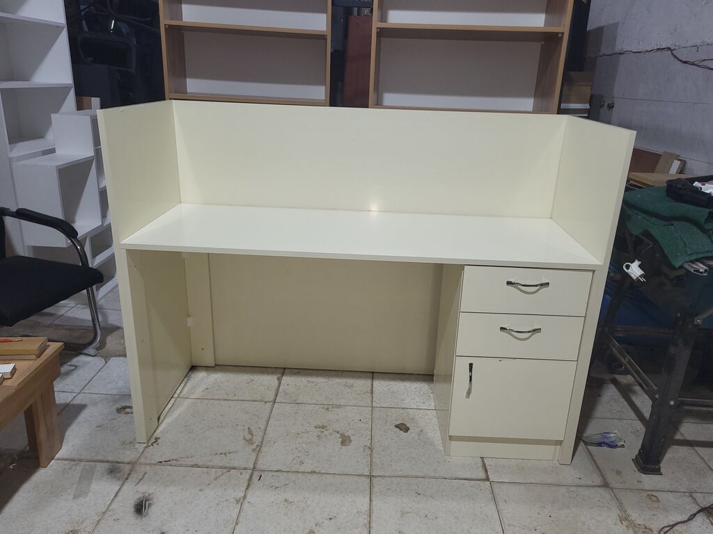 Ofis üçün resepsiyon/administrator masası - Rəng: açıq krem/ivory — Ofis mebeli, Bakı (3)