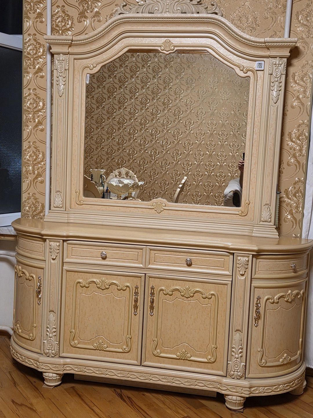 Güzgülü komod — Mebel, Bakı