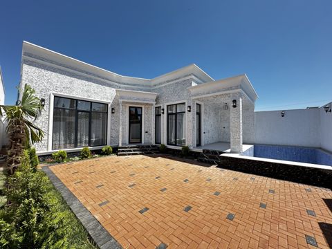 Satılır 4 otaqlı həyət evi/bağ evi 140 m² — Bakı