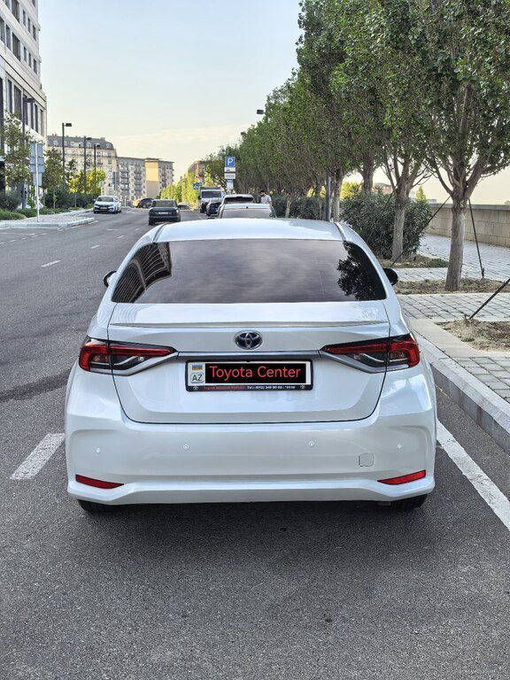 Toyota Corolla, 1.8 L, 0.85 kWh, 2024 il, 13 892 km — Avtomobillər, Bakı (2)