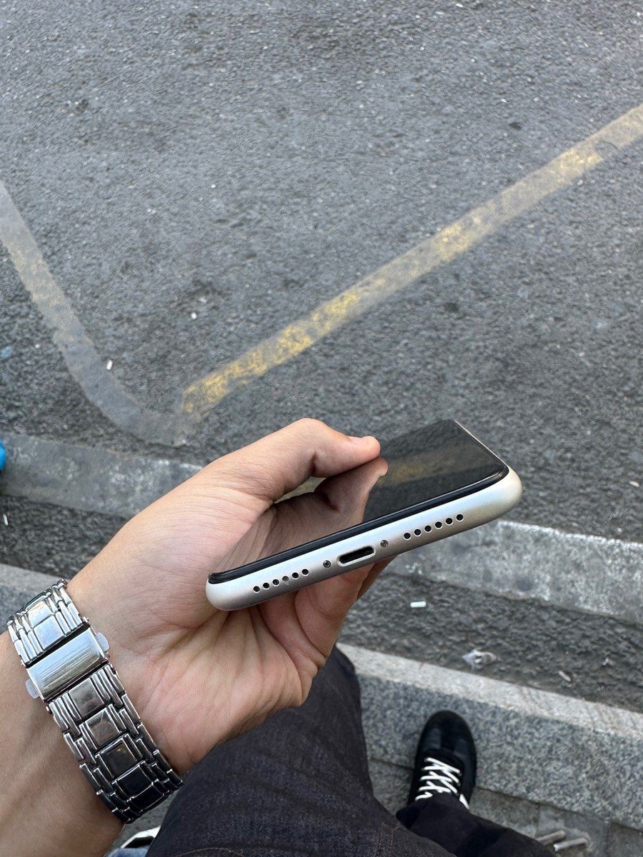 Apple iPhone 11 White 64GB/4GB — Smartfonlar, Bakı (7)