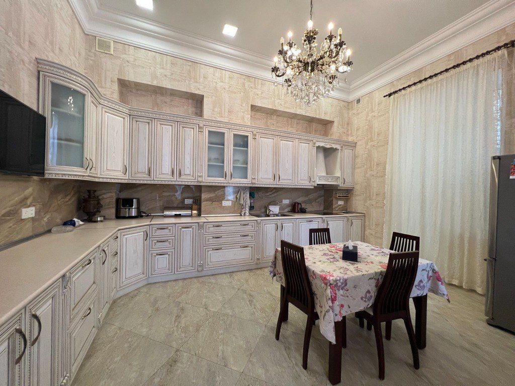 4-otaqlı mənzil kirayə verilir, Səbail r., 200 m² — Mənzil, Bakı (7)
