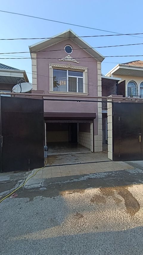 Satılır 4 otaqlı həyət evi/bağ evi 110 m² — Bakı